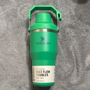 Stanley fast flow  Tumbler  Green 20oz